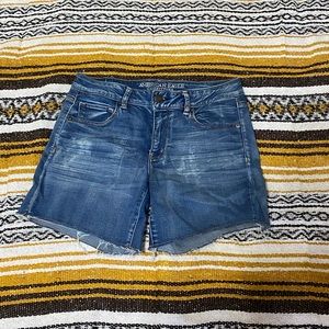 American Eagle Super Super Stretch Midi Blue Jean Shorts